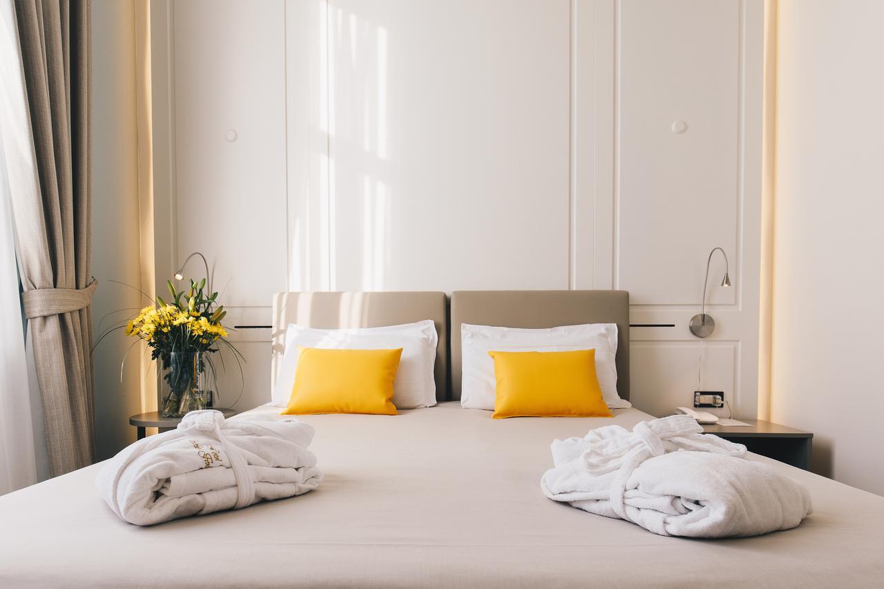 Doppel- oder Zweibettzimmer